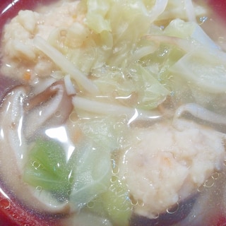 鶏ごぼうすり身とキャベツの中華スープ☆